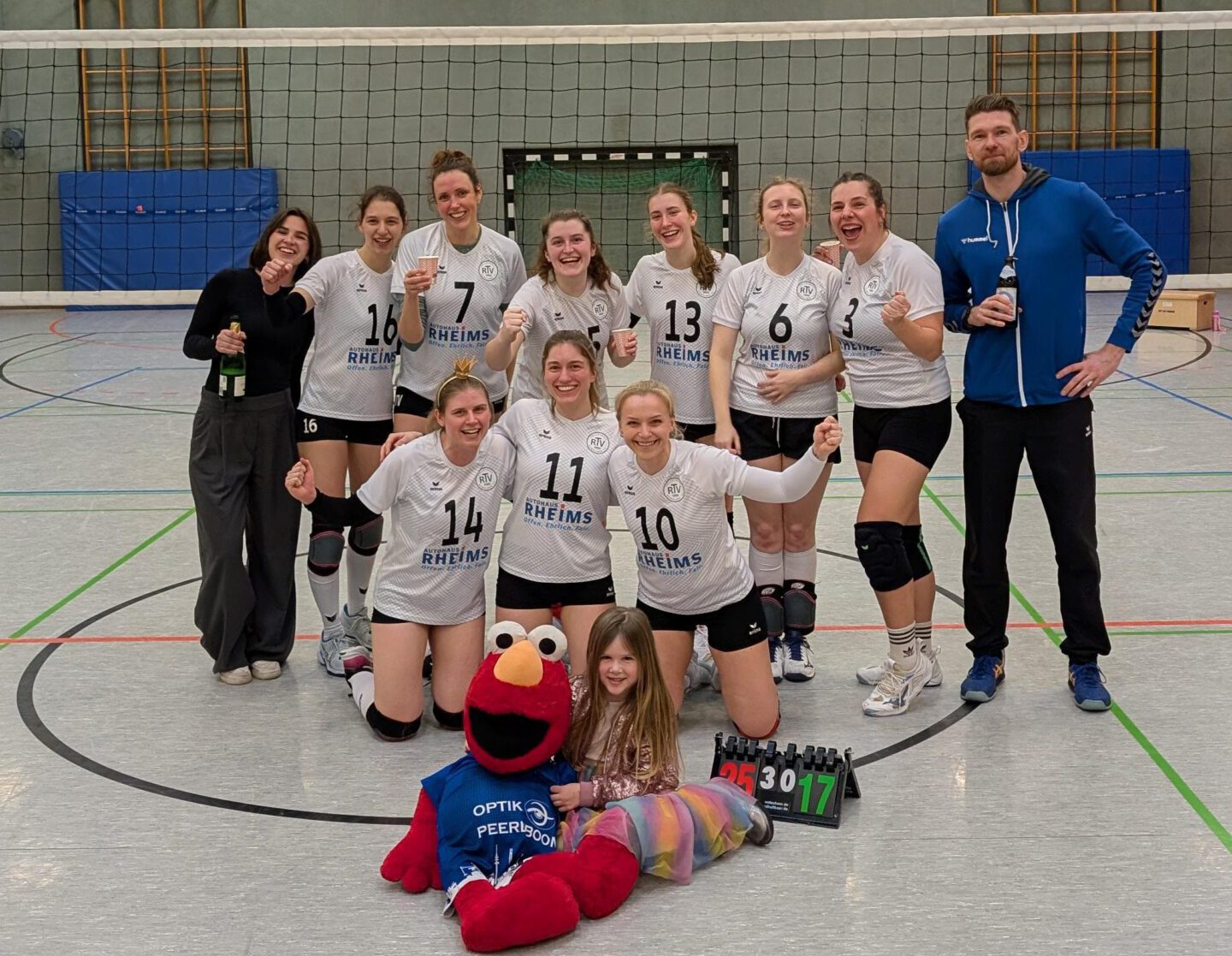 Damen 1: Geschafft – Wiederaufstieg und Pokalfinale!